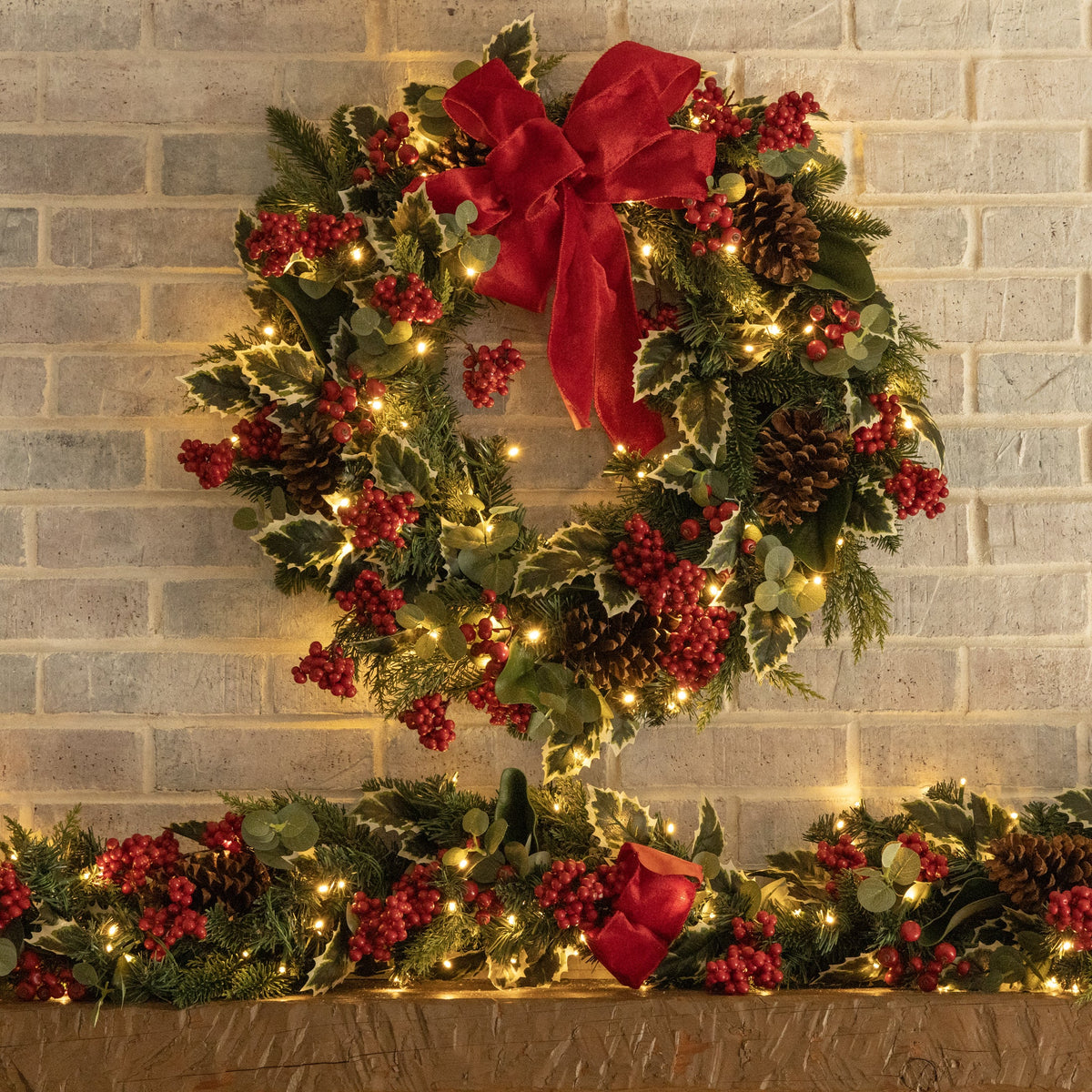 Clovi Brad Schmidt Winter Holly & Berries Christmas Wreath, 26”, LED Lights