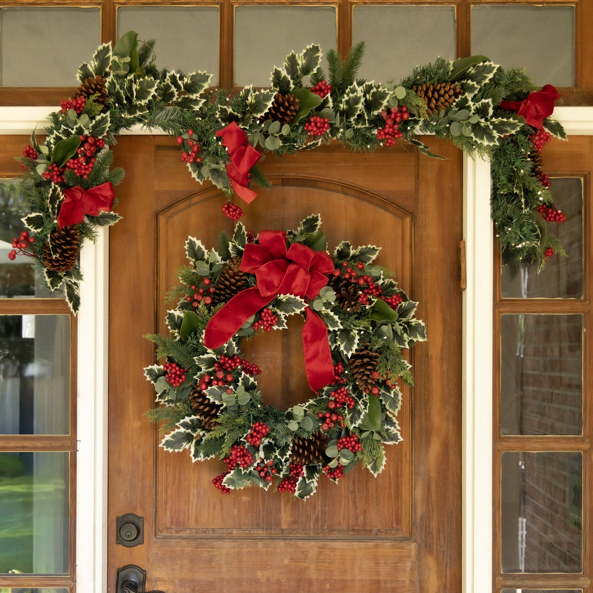 Clovi Brad Schmidt Winter Holly & Berries Christmas Wreath, 26”, LED Lights
