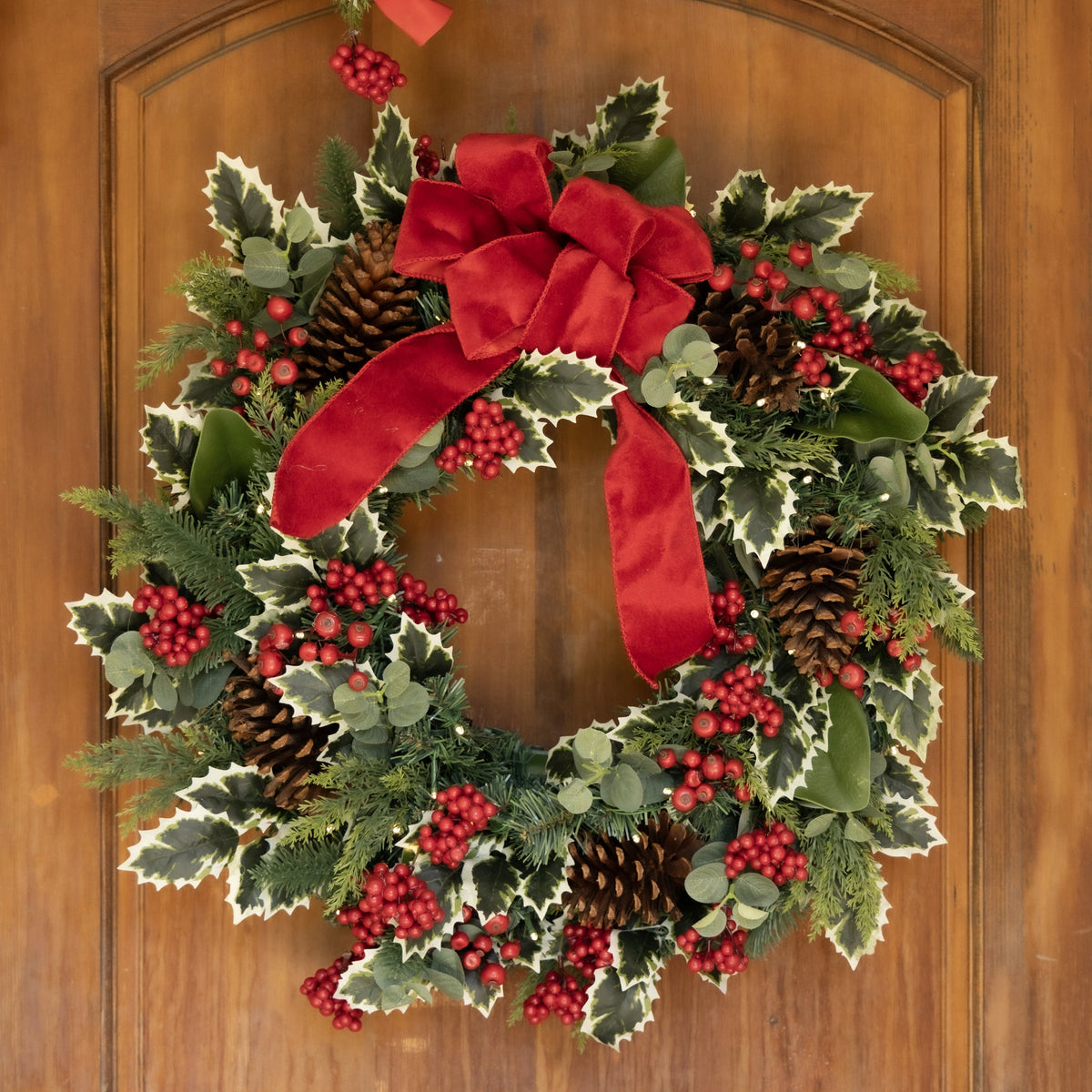 Clovi Brad Schmidt Winter Holly & Berries Christmas Wreath, 26”, LED Lights