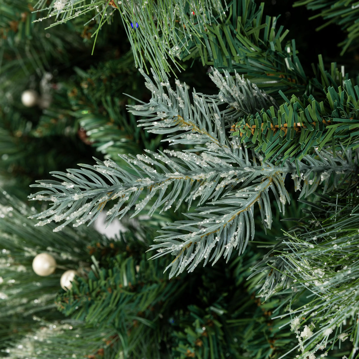 Clovi 7.5FT Lighted Snowfall Scotch Pine Tree, 500 Lights, No-Shed Flocking
