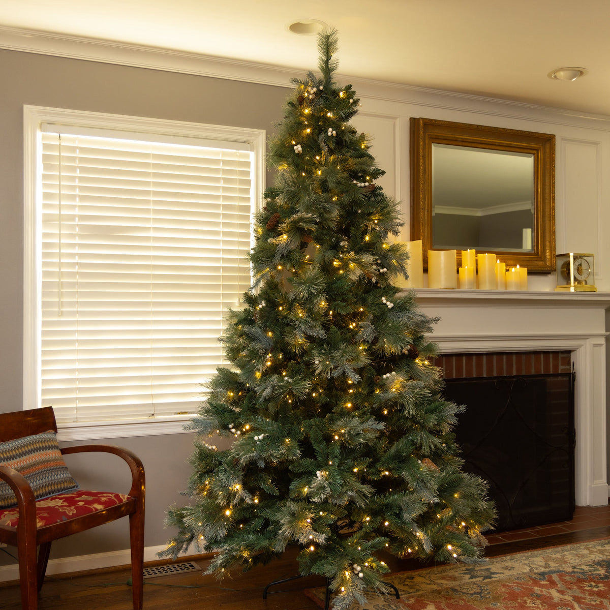 Clovi 7.5FT Lighted Snowfall Scotch Pine Tree, 500 Lights, No-Shed Flocking